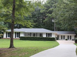 2100 Robin Dr, Auburn, AL 36830