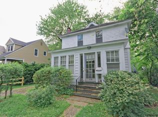 1118 S Country Club Dr, Schenectady, NY 12309