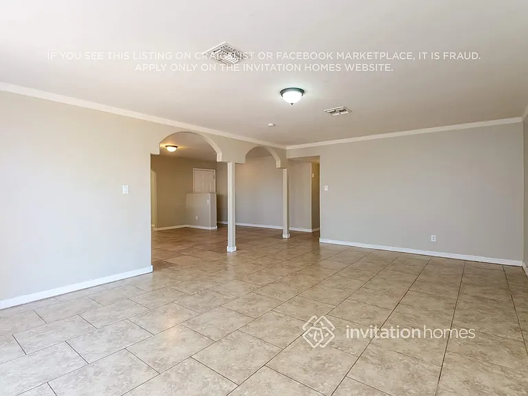 4824 W Catalina Dr — Photo 4