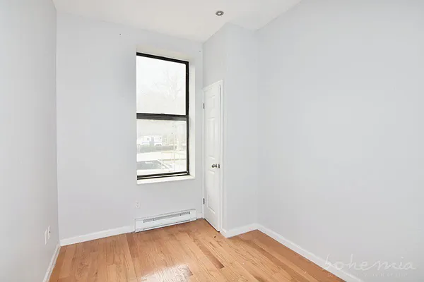 Rented by Bohemia Realty Group | media 11