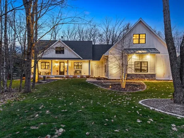 7064 Birchstone Ln, Egg Harbor, WI 54209