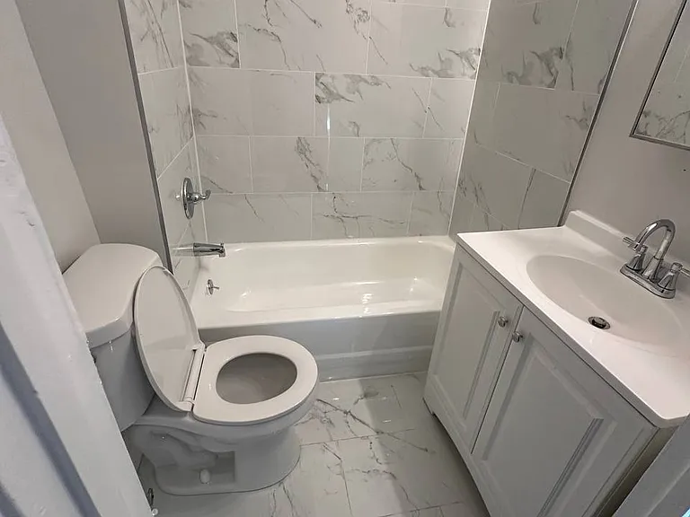 517 Cathedral St #1 — Photo 8