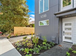 931B N 91st St, Seattle, WA 98103