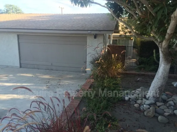 23 Lemon Dr #A, Camarillo, CA 93010
