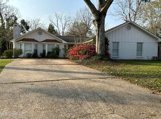 5 Villa Cove Dr, Gulfport, MS 39507