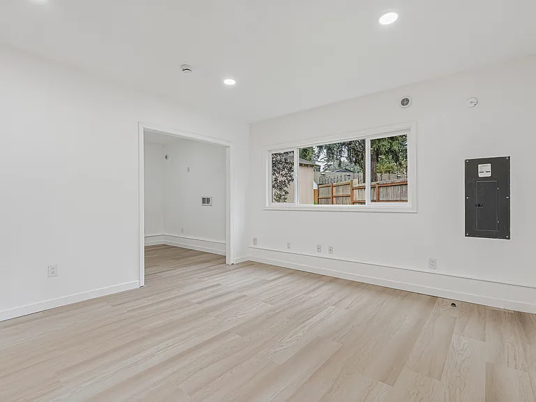 9408 Columbine Cir W — Photo 20