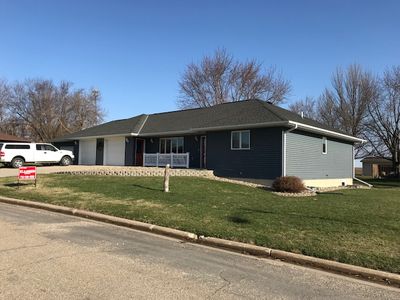110 4th St NW, Hartley, IA, 51346