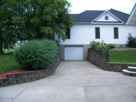 4th image of 510 N 10th St