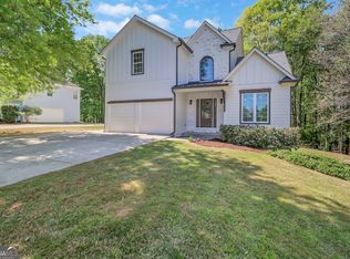 6259 Spring Lake Dr, Flowery Branch, GA 30542