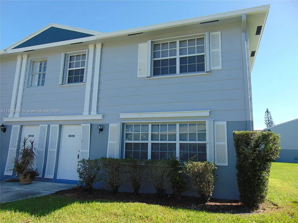 1854 SW 81st Way