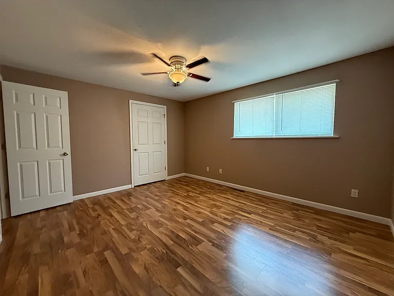 409 Lakeside Ave #6 — Photo 12
