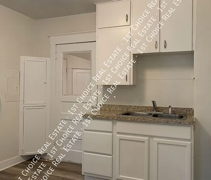 1222 Parkview St — Photo 6