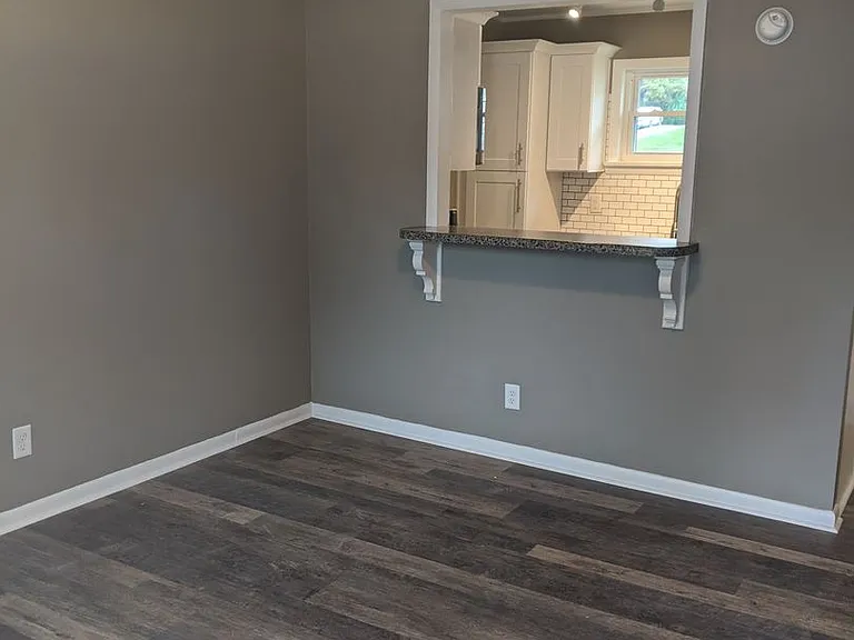 101 Cavin Ave — Photo 11