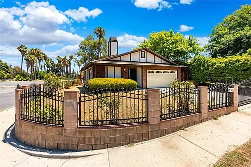 5546 McLennan Ave Photo 1