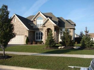 971 Canyon Trl, Yorkville, IL 60560