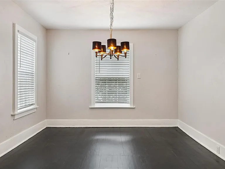 137 E Grant St — Photo 12