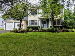 35 Athena Dr, Baldwinsville, NY 13027