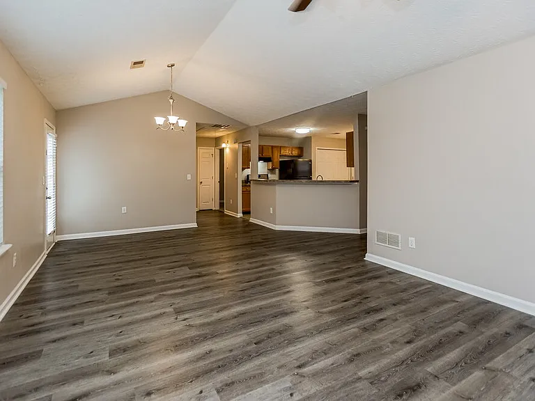 4878 Noah Rdg — Photo 4