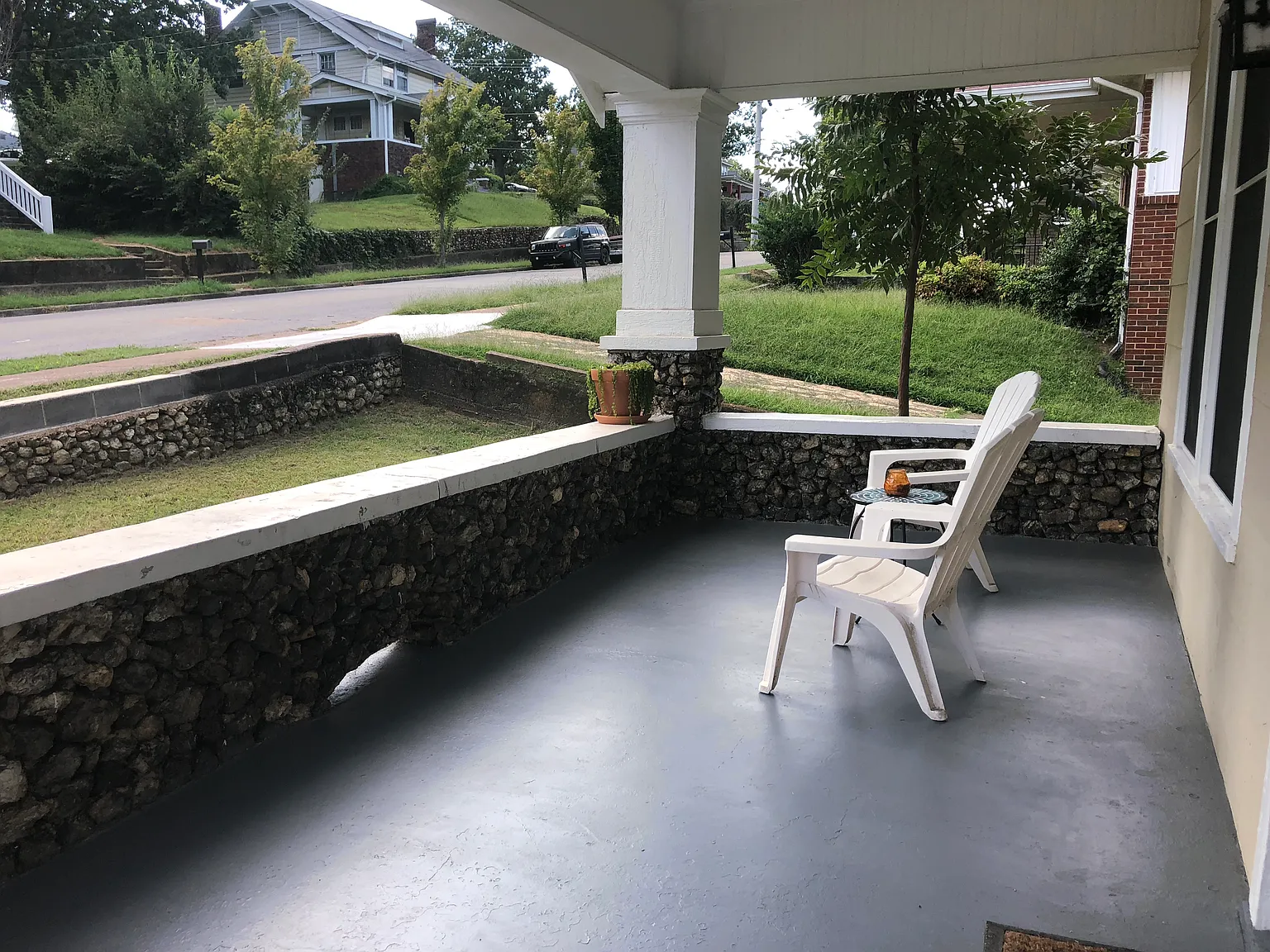 3 bed, 1100 sqft, $1,800 — Photo 3