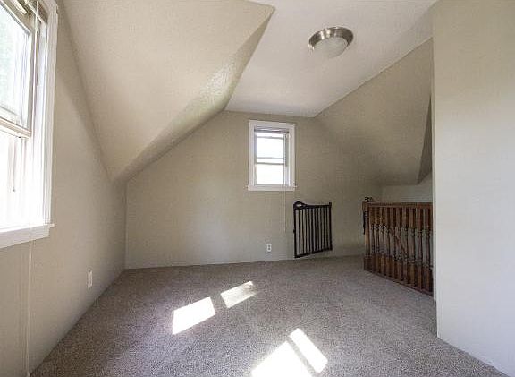 3rd image of 5246 42nd Ave S