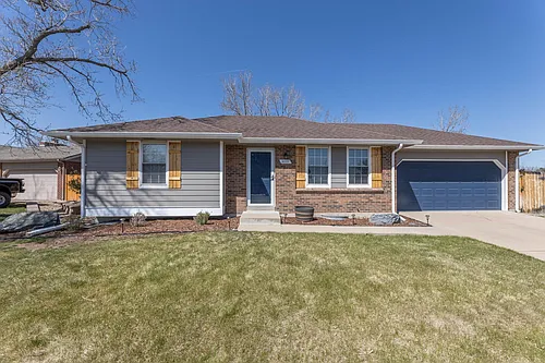 9237 W Maryland Pl Photo 1