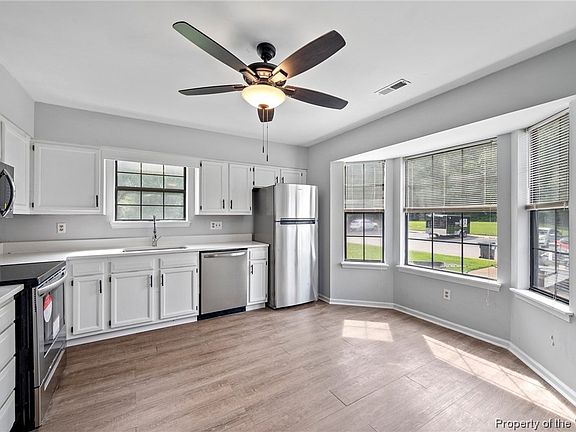 5th image of 1761 Skiffes Creek Cir