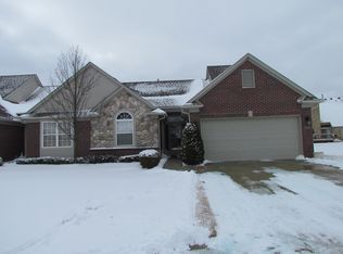 52843 Sable Dr, Macomb, MI 48042