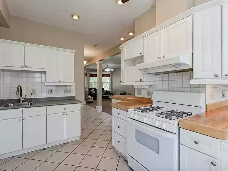 1382 Cove Ave #1 — Photo 8