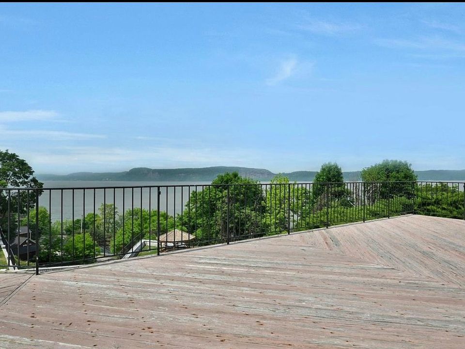 1st image of 24 Hudson Point Ln Unit 24