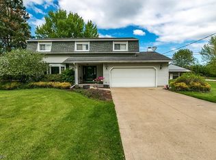 9335 Root Rd, North Ridgeville, OH 44039