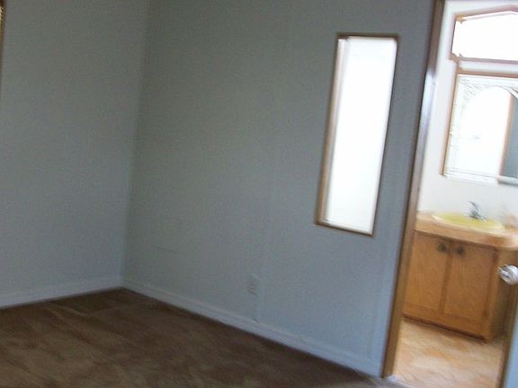 3rd image of 38 Lakeview Dr
