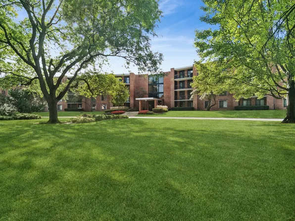 1605 E Central Rd Unit 213B, Arlington Heights, IL 60005