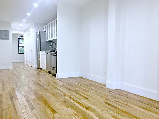 Rented by Metropolitan Equities | media 1