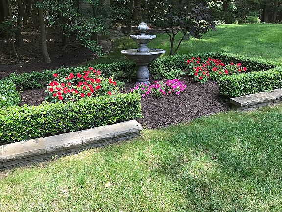 2nd image of 22524 Woods Ct