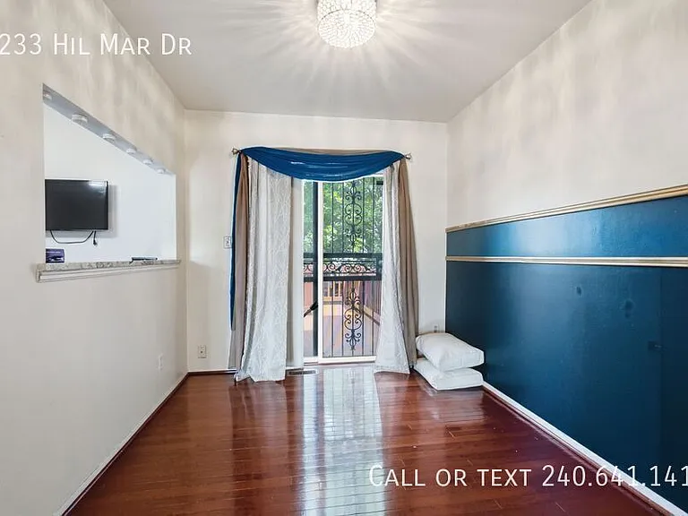 5233 Hil Mar Dr — Photo 4