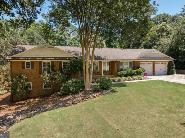 275 Davis Estates Rd, Athens, GA 30606