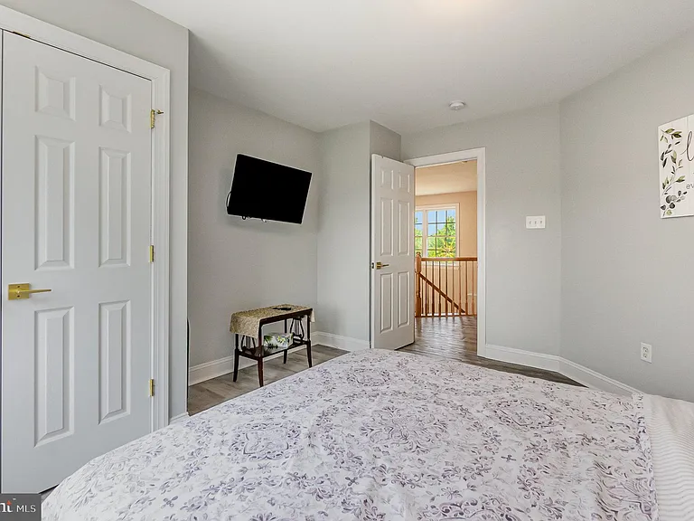 2121 Traceys Rd — Photo 47