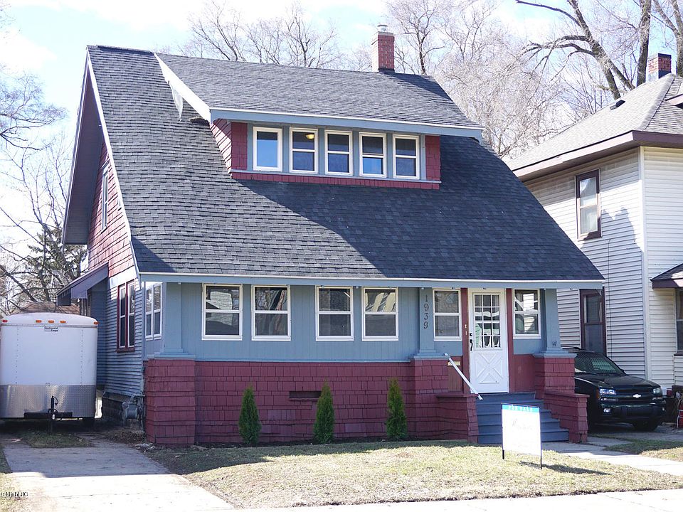 1st image of 1939 Prospect Ave SE