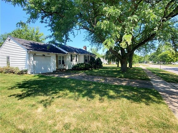 2nd image of 1400 Missouri Ave