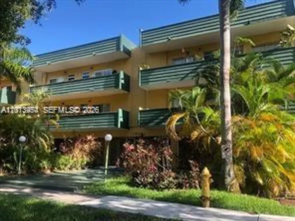 1975 NE 135th St, North Miami, FL