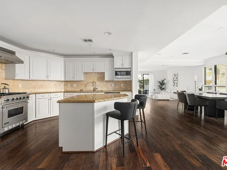 1530 Camden Ave #105 — Photo 4