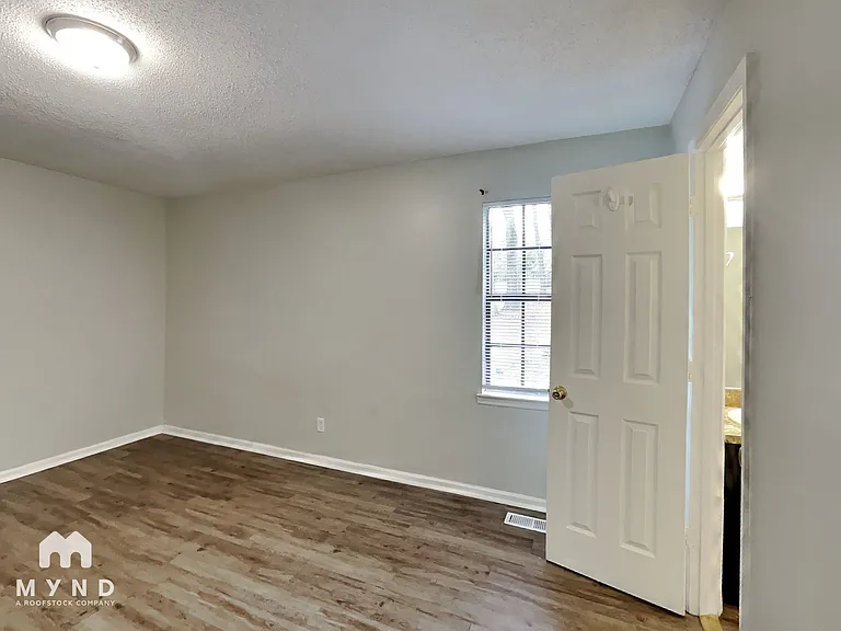 6500 Kathy Cir — Photo 8