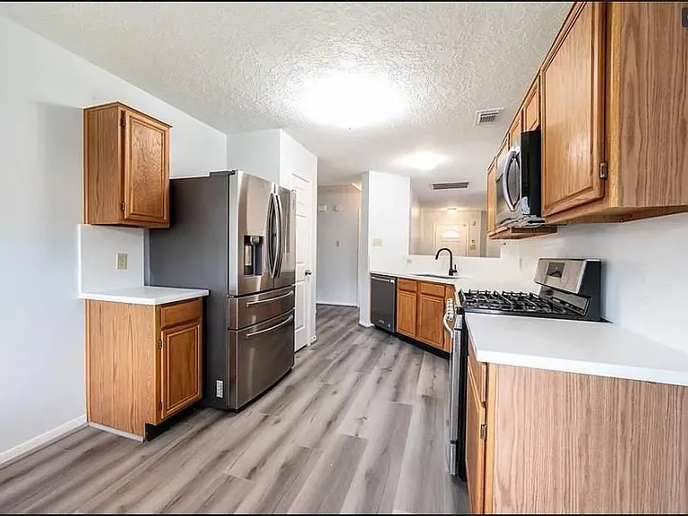 4317 Plover Dr — Photo 6