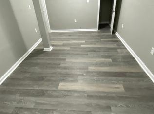 800 Pioneer Rd, Des Moines, IA 50315