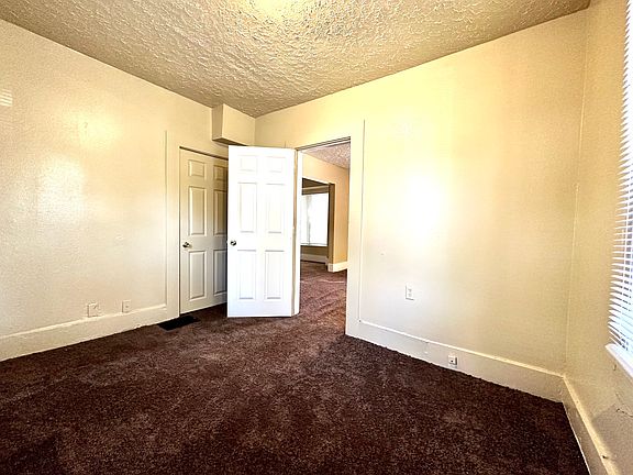 4th image of 405 N Bradley Ave