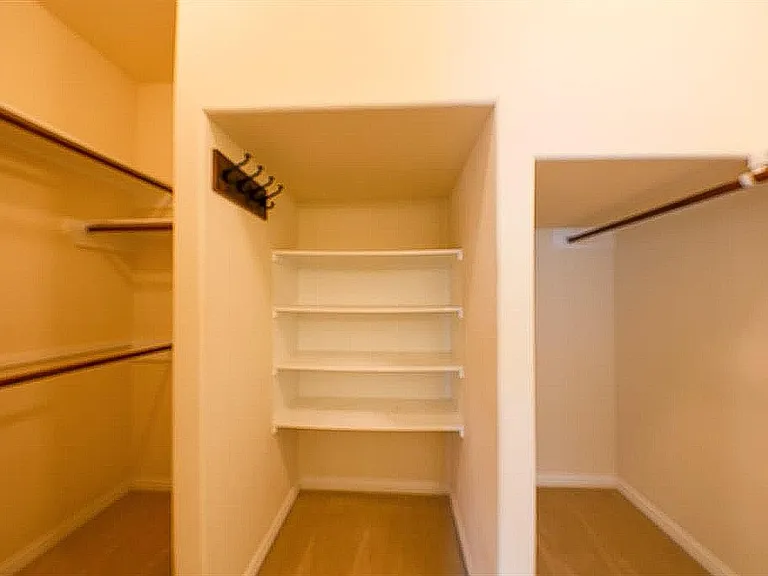 140 Avery Springs Ln — Photo 13