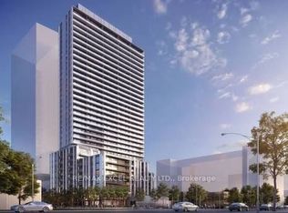 5858 Yonge St #211, Toronto, ON M2M 3T3