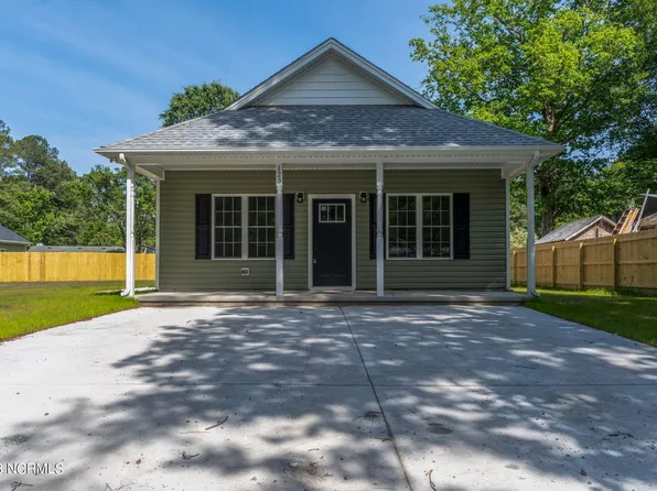145 Coinjock Canal Road, Coinjock, NC 27923