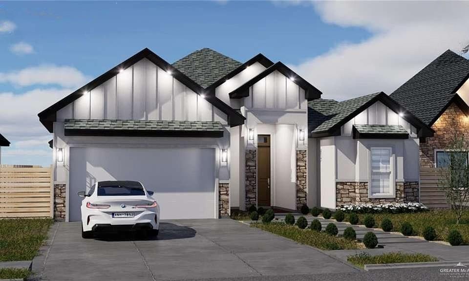 1st image of 10605 N 31st St