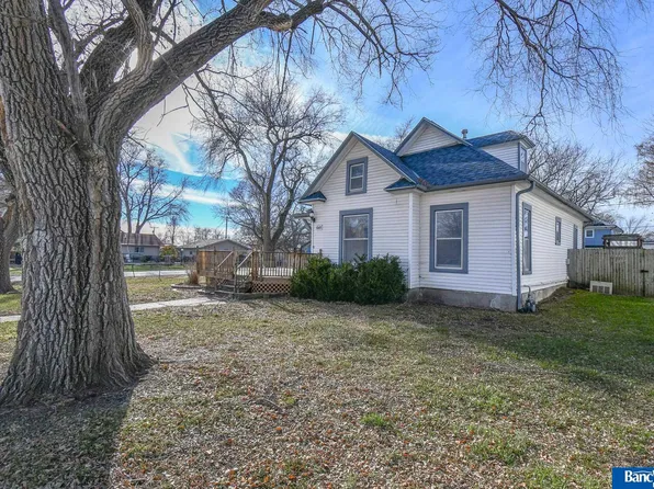 645 S 4th St, Eagle, NE 68347